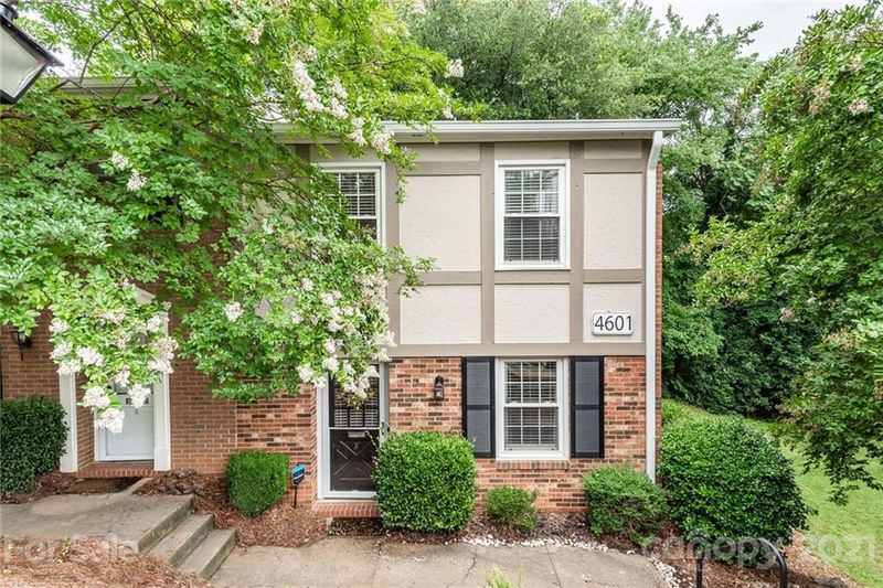 4601 Hedgemore Dr, Charlotte, NC 28209