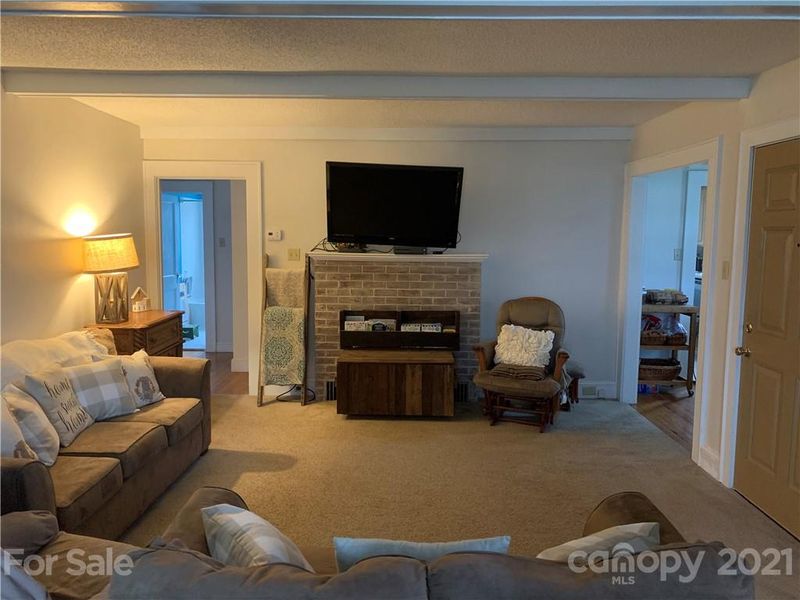 475 S Main St, Troutman, NC 28166