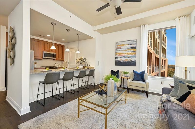 701 Royal Ct #704, Charlotte, NC 28202