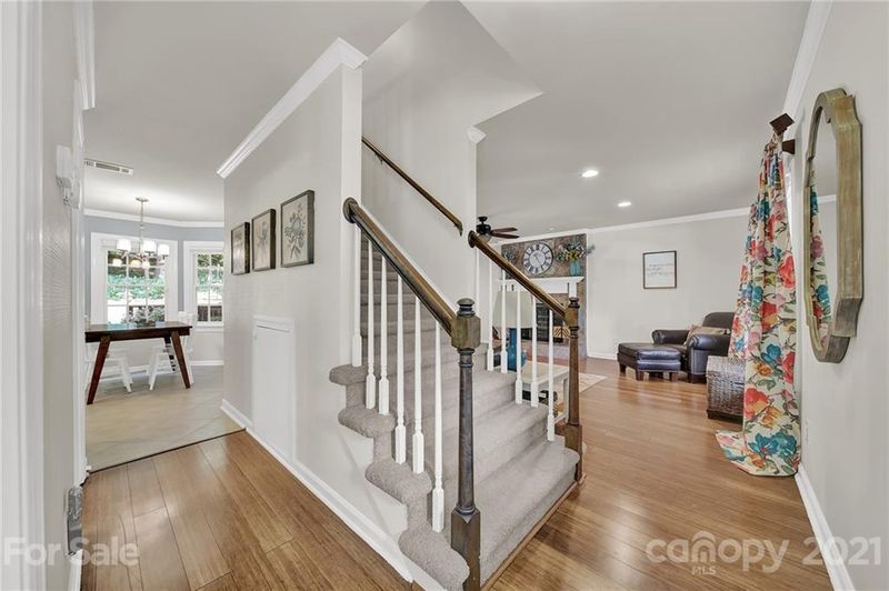 1110 Cindy Carr Dr, Matthews, NC 28105