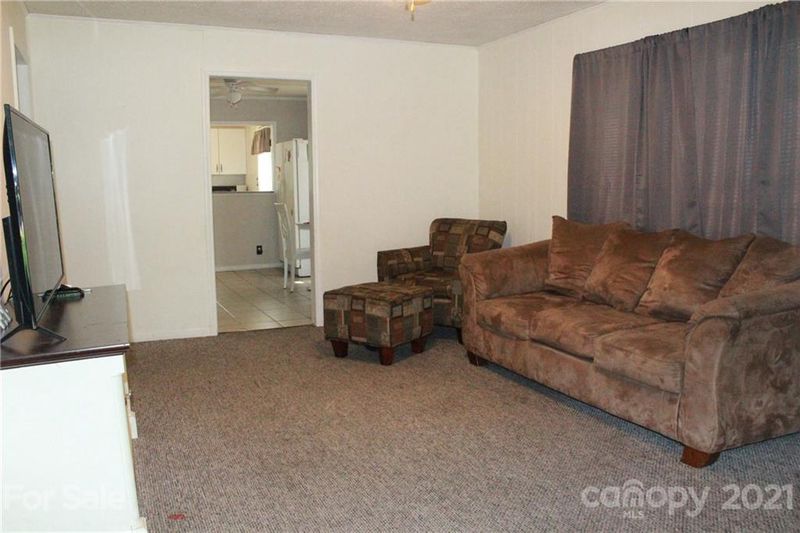 1621 Warren Cir, Gastonia, NC 28054