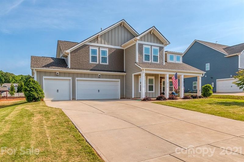 7390 Adirondack Dr, Denver, NC 28037