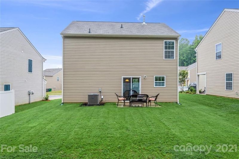6830 Broad Valley Ct, Charlotte, NC 28216