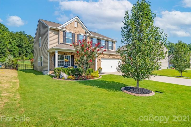 2812 Gilbraltar St, Davidson, NC 28036