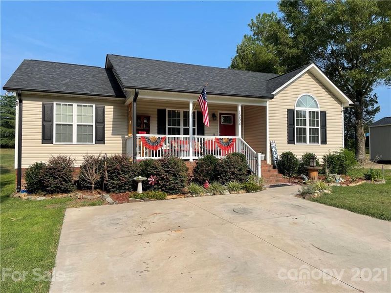 1204 Carolyn Ave, Kannapolis, NC 28083
