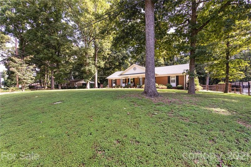 1007 Kingswood Dr, Monroe, NC 28112