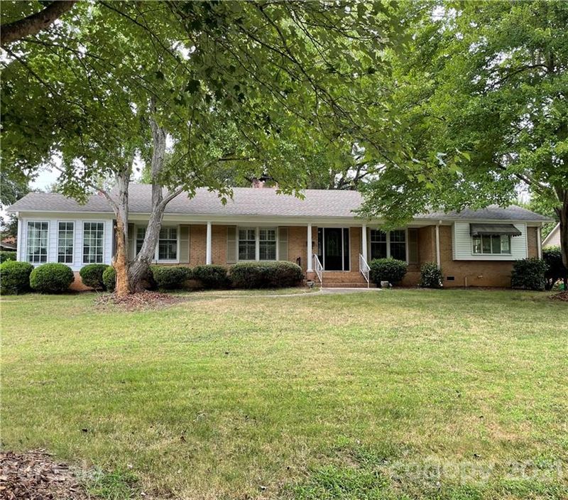 3413 Mountainbrook Rd, Charlotte, NC 28210