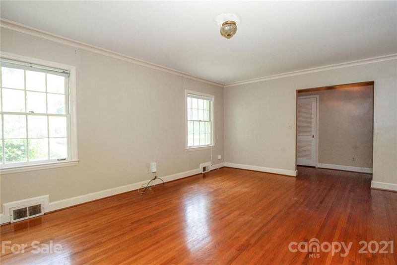 251 N Sharon Amity Rd, Charlotte, NC 28211