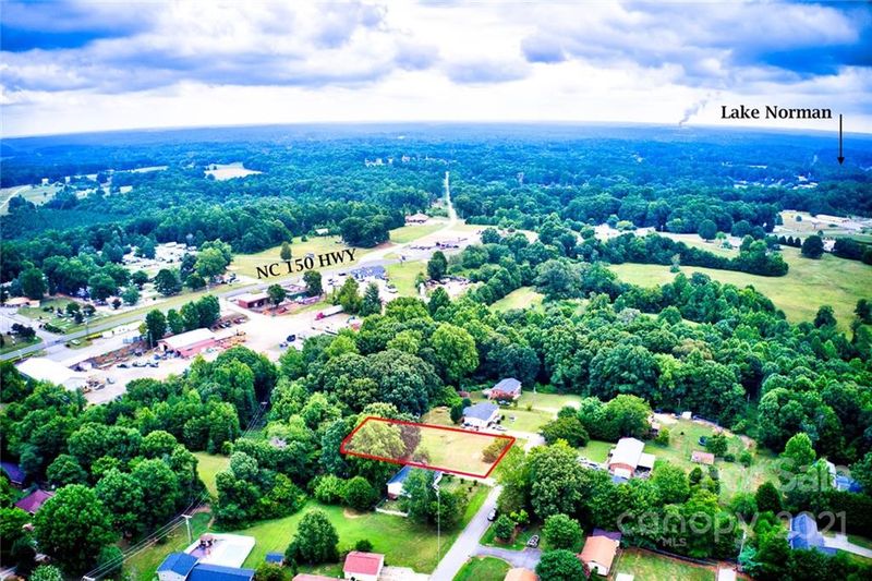 6350 Spruce St, Denver, NC 28037
