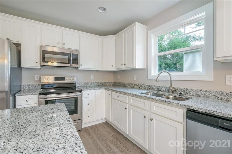 404 Locust St, Kannapolis, NC 28081