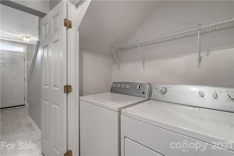 838 Tiger Ln, Charlotte, NC 28262
