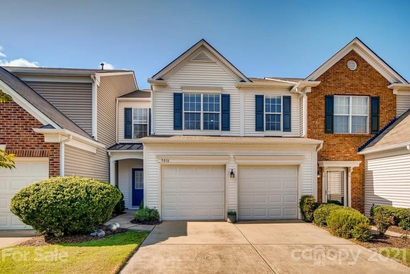 9016 Mcalwaine Preserve Ave, Charlotte, NC 28277