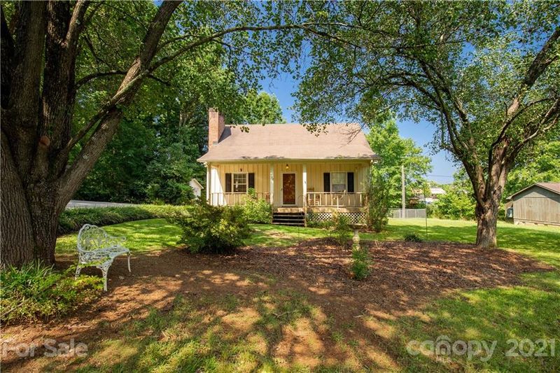 722 Rugby Rd, Lancaster, SC 29720
