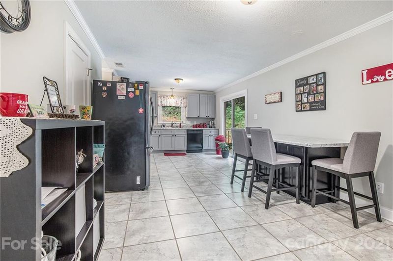 625 S Harding Ave, Kannapolis, NC 28083
