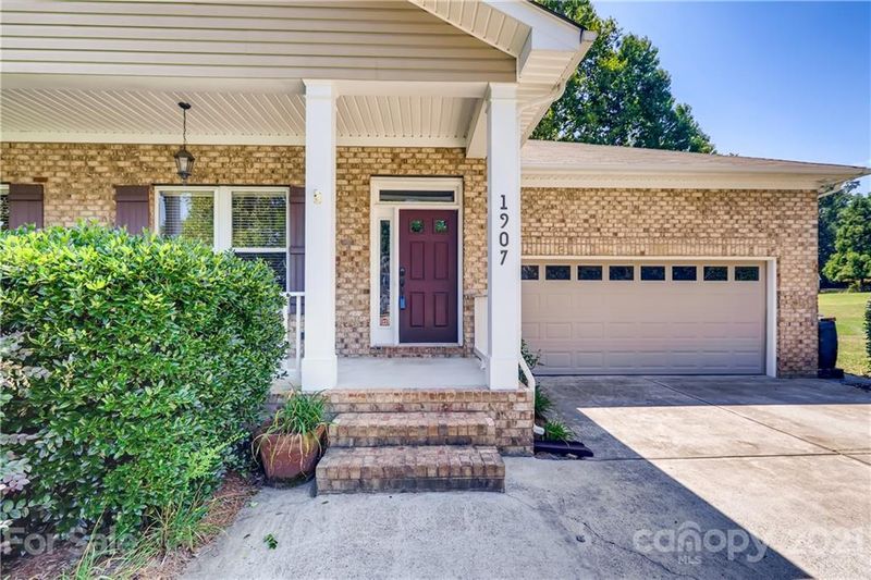 1907 Weighmont Ct, Mint Hill, NC 28227