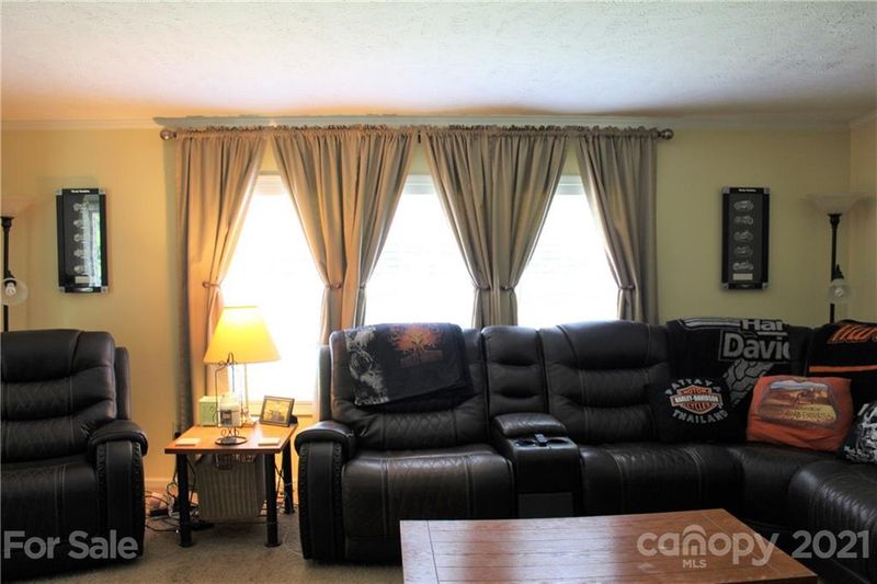 2320 Timber Ridge Rd, Harrisburg, NC 28075