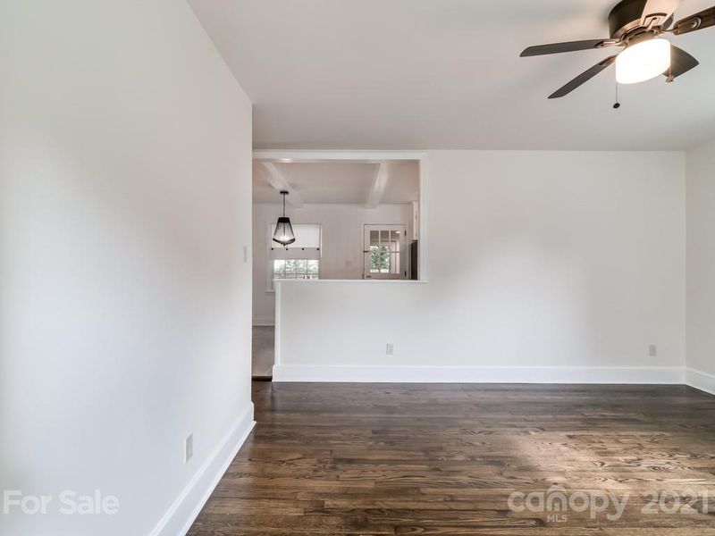 1501 Collier Ct, Charlotte, NC 28205