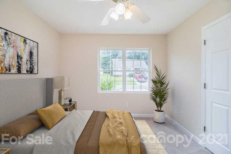 2253 Blue Hampton Ln, Charlotte, NC 28213