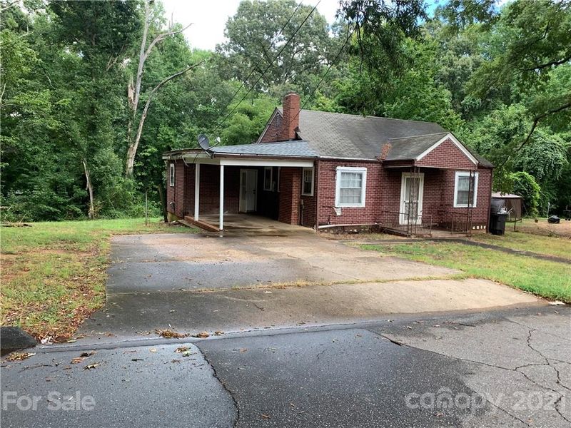 1711 5th St, Statesville, NC 28677