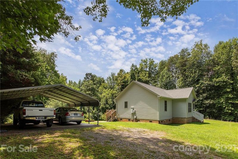 5568 Stone Brook Dr, Iron Station, NC 28080