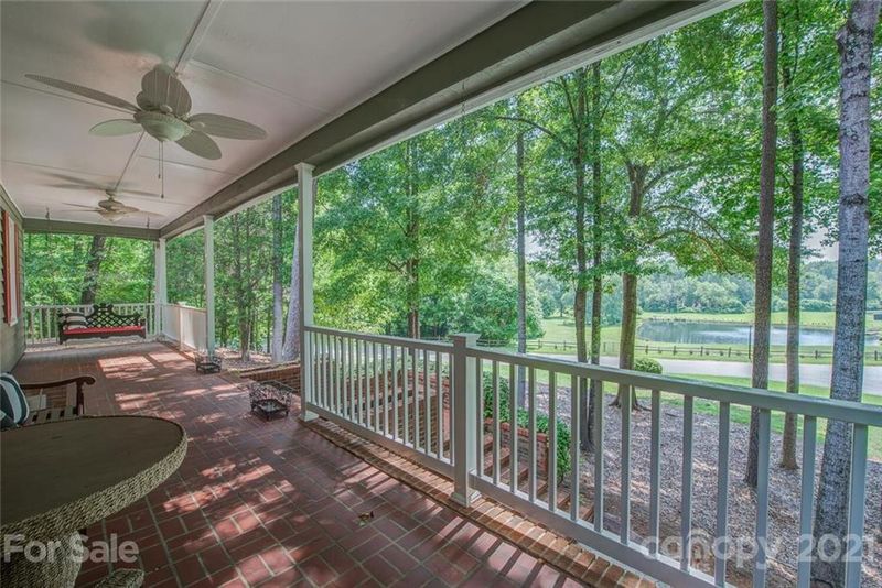 2814 Hovis Ct, Gastonia, NC 28056