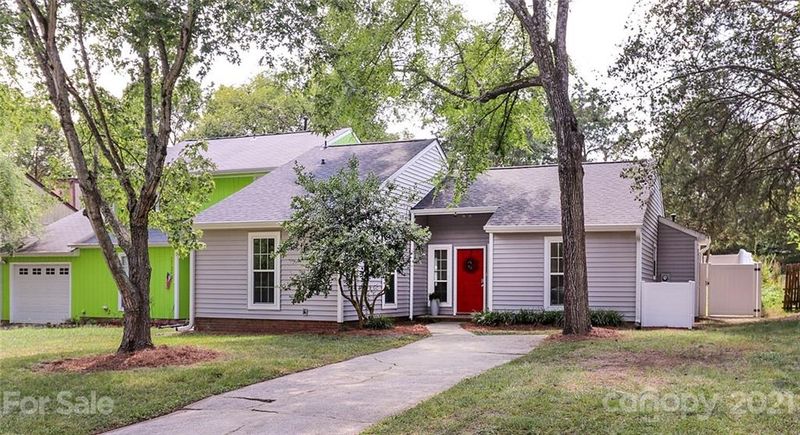 11342 Kingfisher Dr, Charlotte, NC 28226