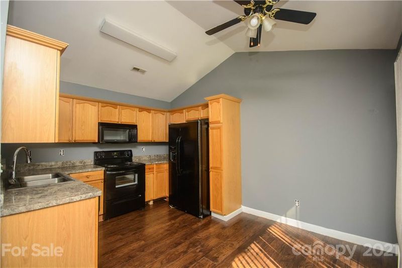 1411 Spring View Ct, Rock Hill, SC 29732