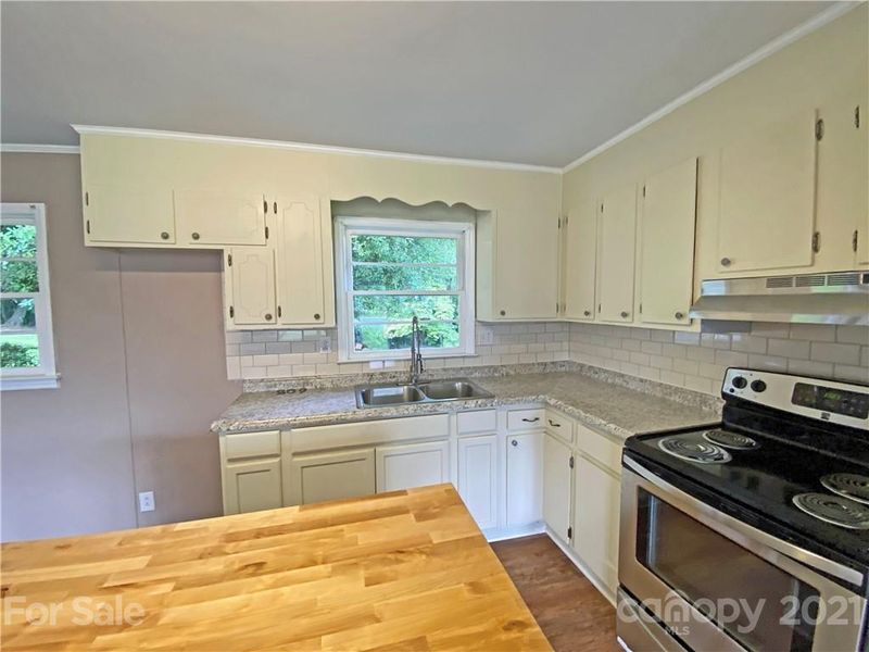 809 Spring St, Gastonia, NC 28054