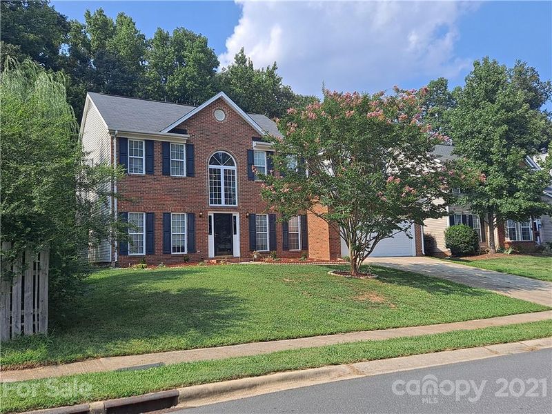 10311 Fairbourne Ct, Charlotte, NC 28269