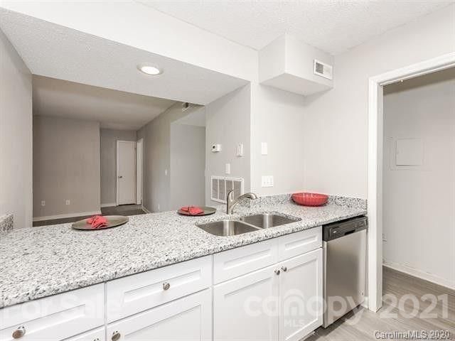 10961 Harrowfield Rd, Charlotte, NC 28226