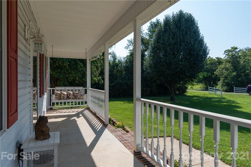 1845 Indian Trl, Lincolnton, NC 28092
