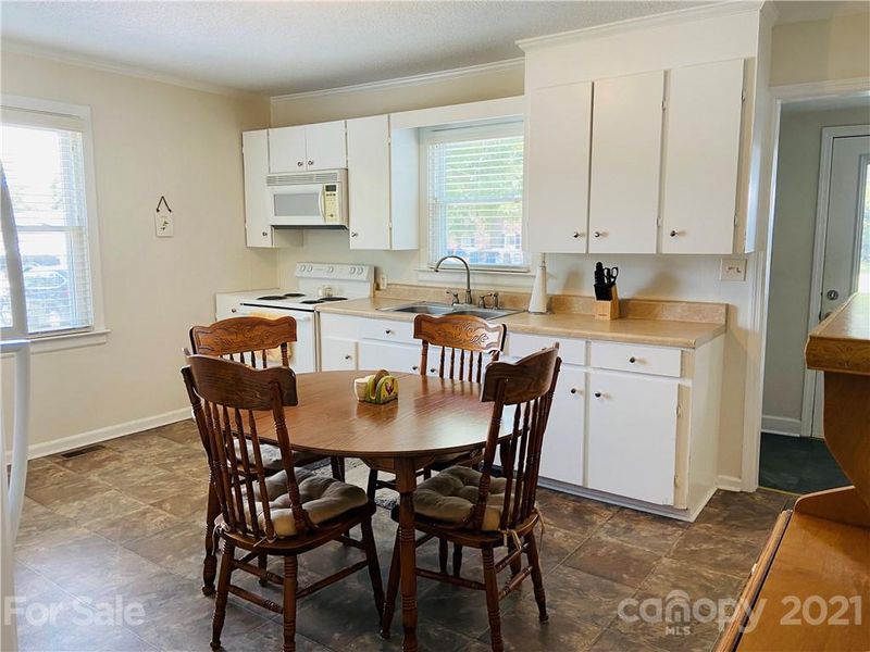 114 Mcconnell St, Clover, SC 29710
