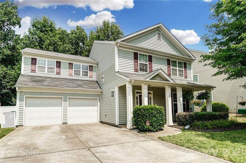 18417 Train Station Dr, Cornelius, NC 28031
