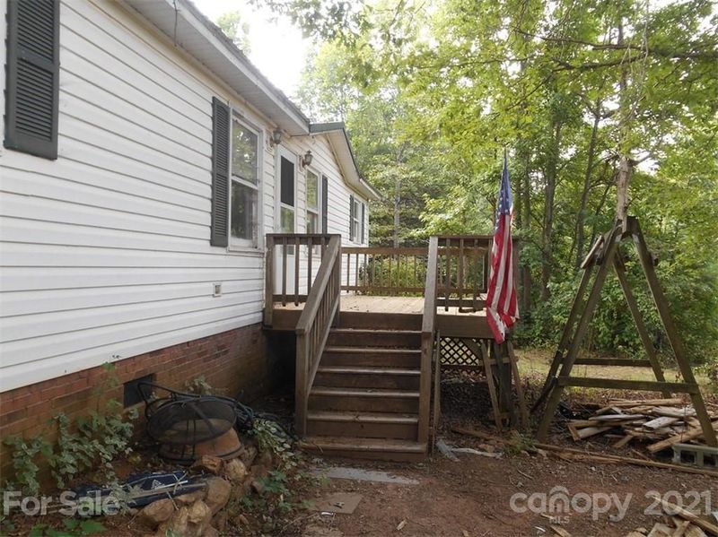 2051 Otis Dellinger Rd, Lincolnton, NC 28092