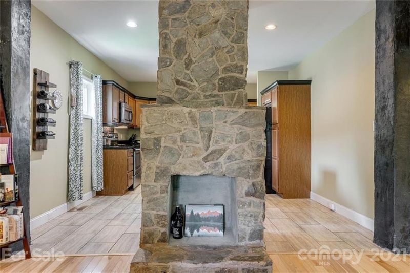 309 Mayflower Ave, Cramerton, NC 28032