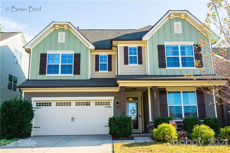 169 Rustling Waters Dr, Mooresville, NC 28117