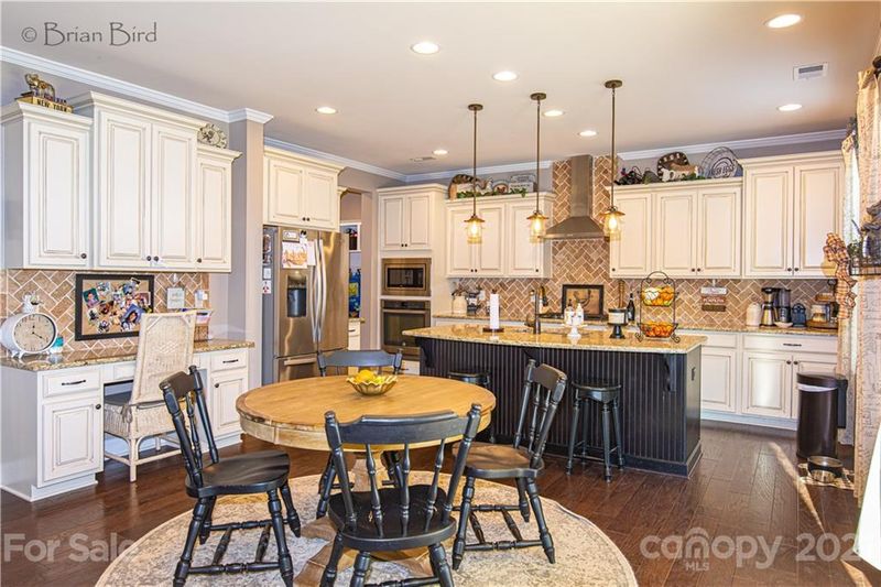 169 Rustling Waters Dr, Mooresville, NC 28117
