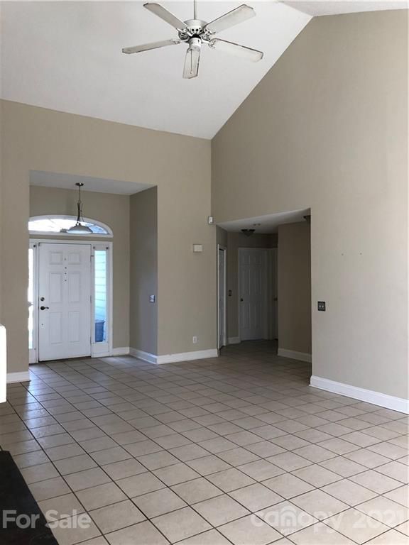 3232 Rheinwood Ct, Matthews, NC 28105