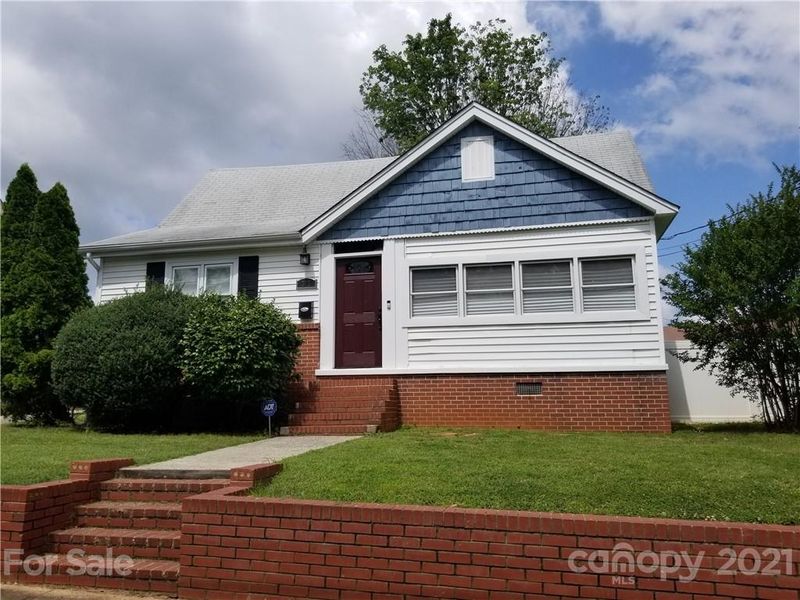 305 S Weldon St, Gastonia, NC 28052
