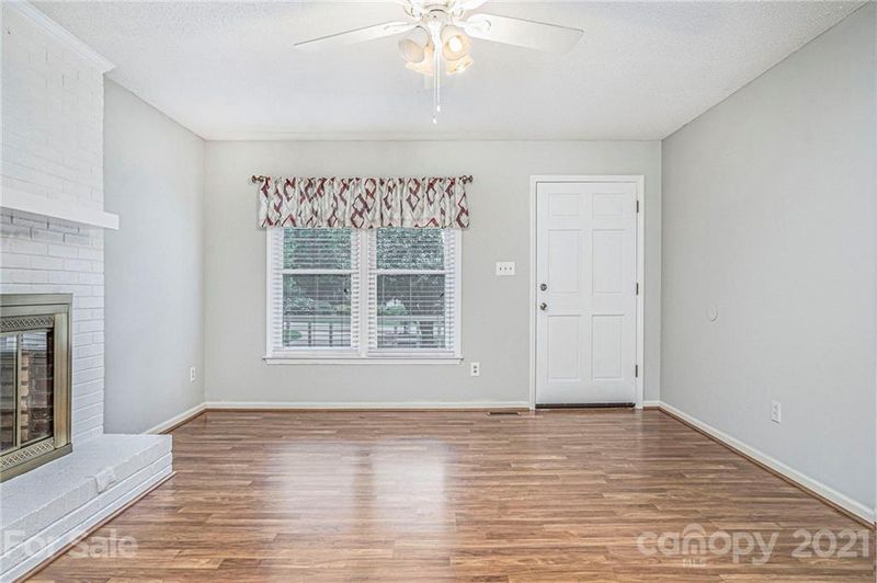 517 Kansas St, Kannapolis, NC 28083