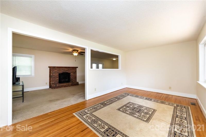 9709 Sunway Dr, Mint Hill, NC 28227
