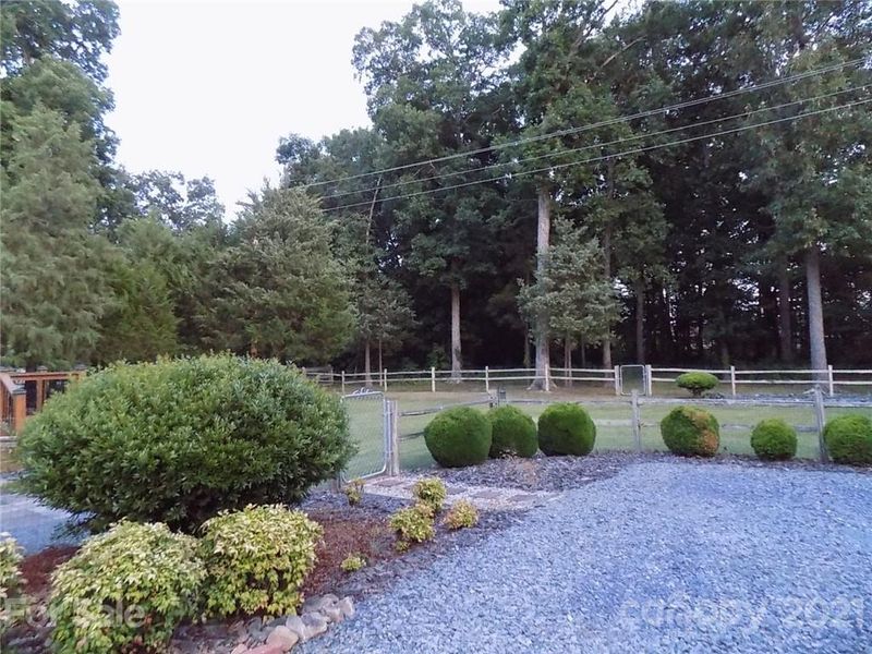 1218 Millwright Ln, Matthews, NC 28104