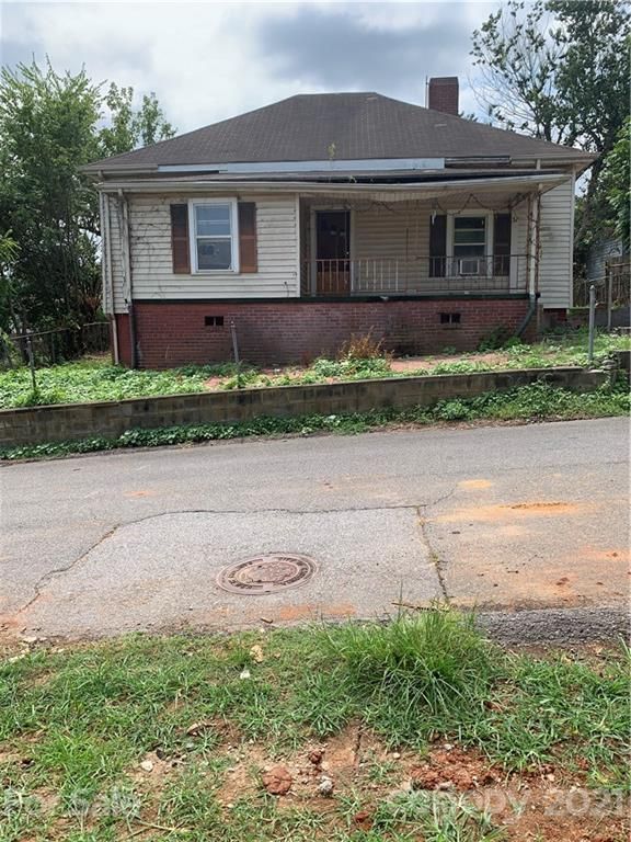 31 2nd St, Cramerton, NC 28032