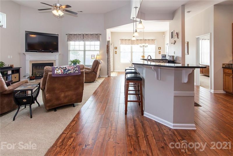 3800 Millstream Ridge Dr, Charlotte, NC 28269