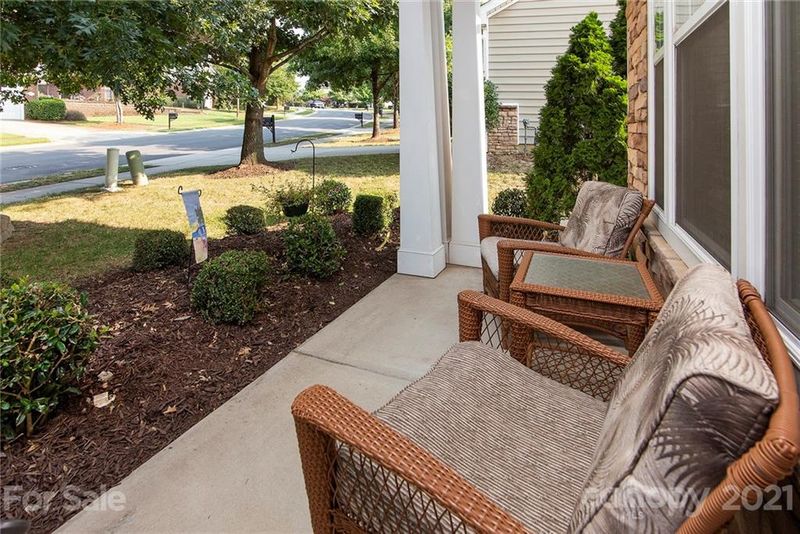 3800 Millstream Ridge Dr, Charlotte, NC 28269