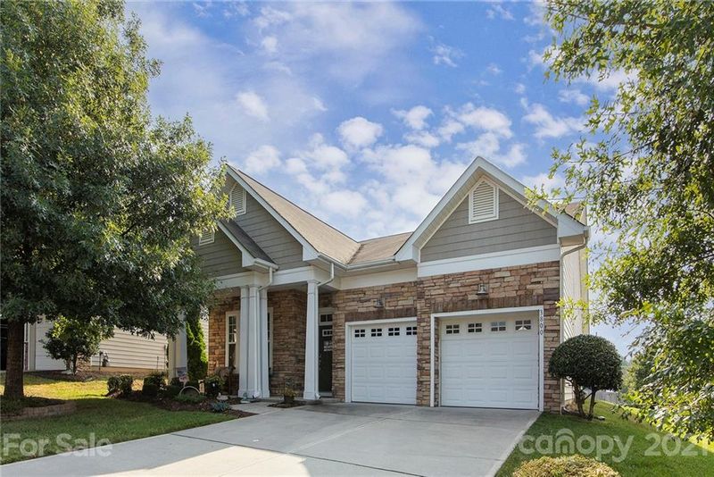3800 Millstream Ridge Dr, Charlotte, NC 28269