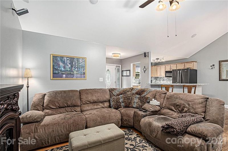 3828 Heather Glen Ct, Maiden, NC 28650