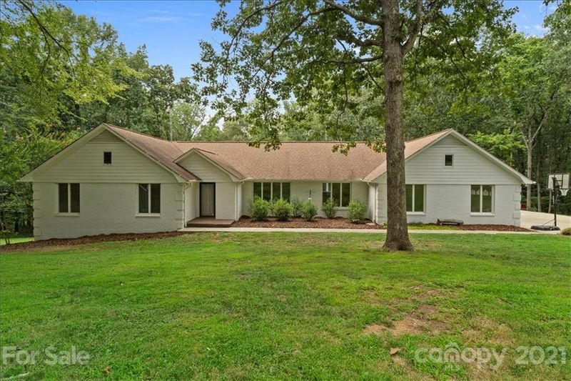 5620 Kiwi Ct #V, Concord, NC 28025