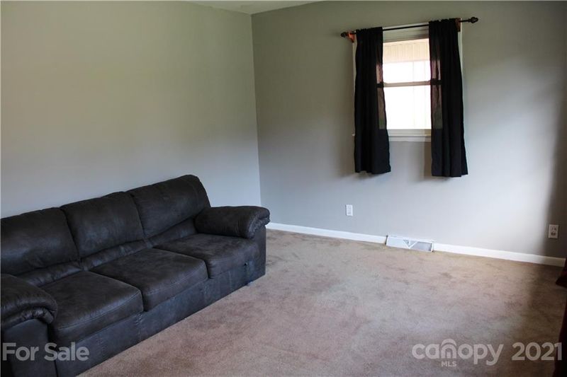 307 E Tennessee Ave, Bessemer City, NC 28016