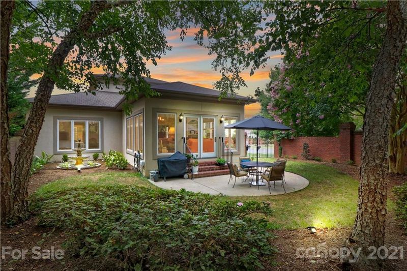 17701 Preston Lake Dr, Cornelius, NC 28031